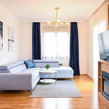 Apartment Nideho Estate *