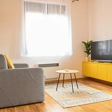Nideho Estate Apartment