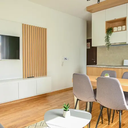 Nideho Estate Apartment *