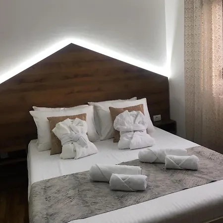 Nideho Estate * زلاتيبور