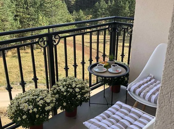 Nideho Estate Appartement